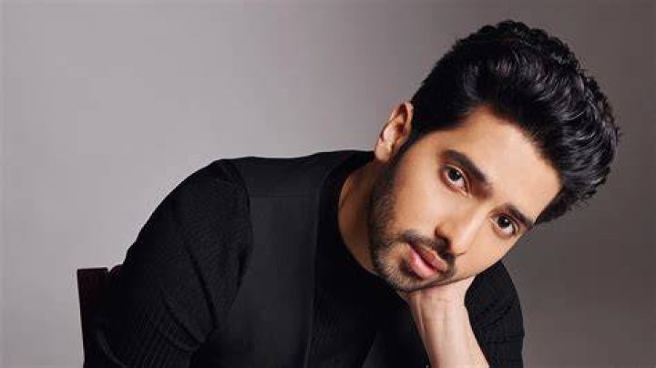 Armaan Malik Youtuber Religion Biography Parents And Net Worth