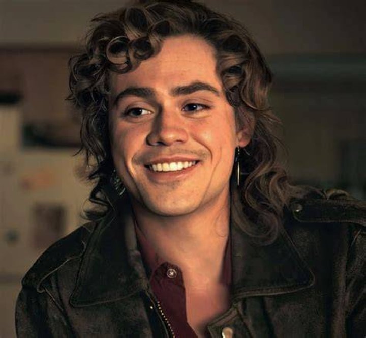 Billy Hargrove Stranger things 2, Stranger things, Stranger things meme