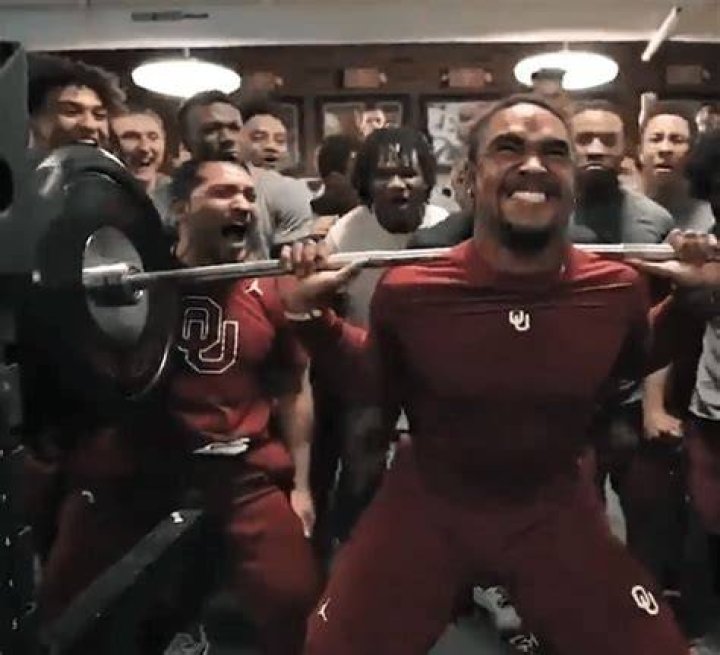 Chad Summers Jalen Hurts Squat Alabama
