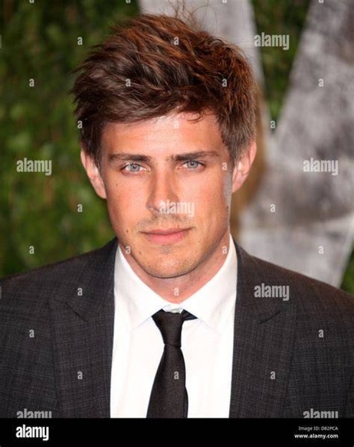 Chris Lowell Picture 8 2012 Vanity Fair Oscar Party Arrivals