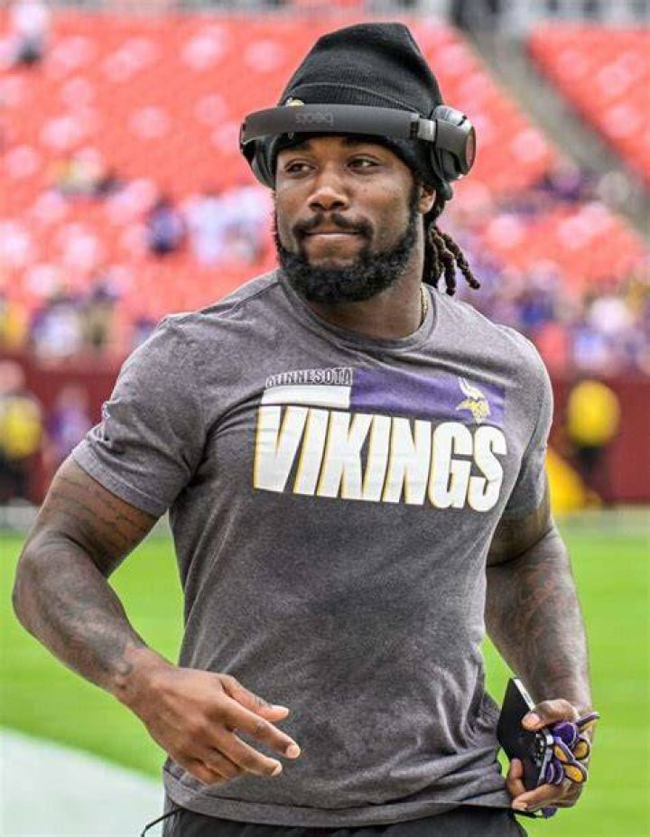 Dalvin Cook Net Worth, Age, Height ·