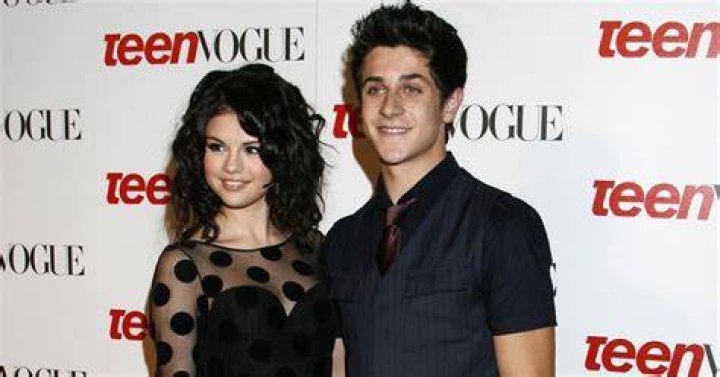 Did David Henrie and Selena Gomez date? Are David Henrie and Selena Gomez still friends?