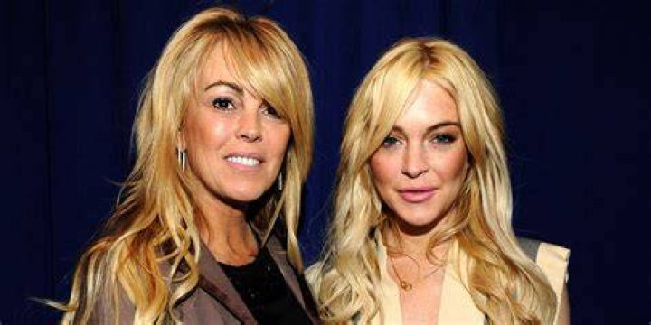 Dina Lohan Blames Lindsay's Downfall on Heath Ledger Dying ·