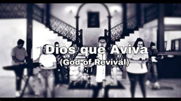 Dios Que Aviva (God Of Revival) // Bethel Music | Cover En Español | Hannah Holland - Spanish Worship Songs