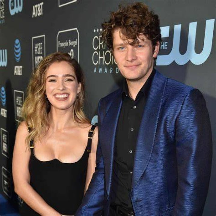 Haley Lu Richardson Engagement Ring, Relationship, Height, ExBoyfriend