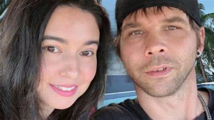 How Old Is Carmela Mendez Raber? Return To Amish: Jeremiah Raber Wife ·