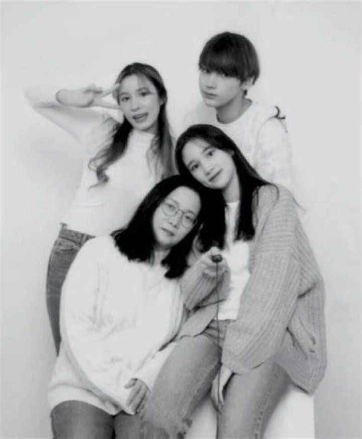 Huening Kai Mom: The Story of the Korean-American Idol’s Family Background