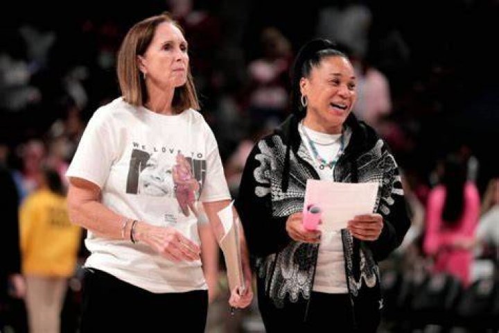 Is Dawn Staley married? Who is Lisa Boyer?