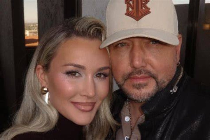 Jason Aldean Siblings: Meet Kasi Rosa ·
