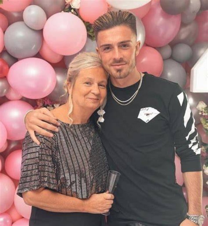 Karen Grealish And Kevin Grealish Jack Grealish Mum Dad & Sister ·