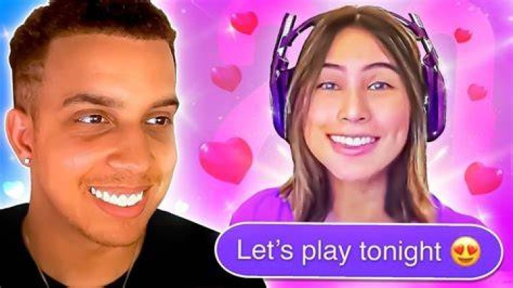 LovelyLo's Real Name (Faze Swagg Girlfriend), Boyfriend, Age, Wiki, Height, Ethnicity, Net Worth
