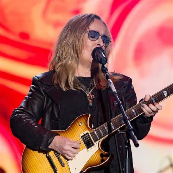 Melissa Etheridge - CelebNetWorth ·