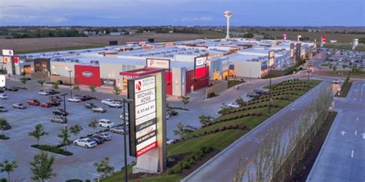 Nebraska Crossing Outlets NEX Gretna NE Hours