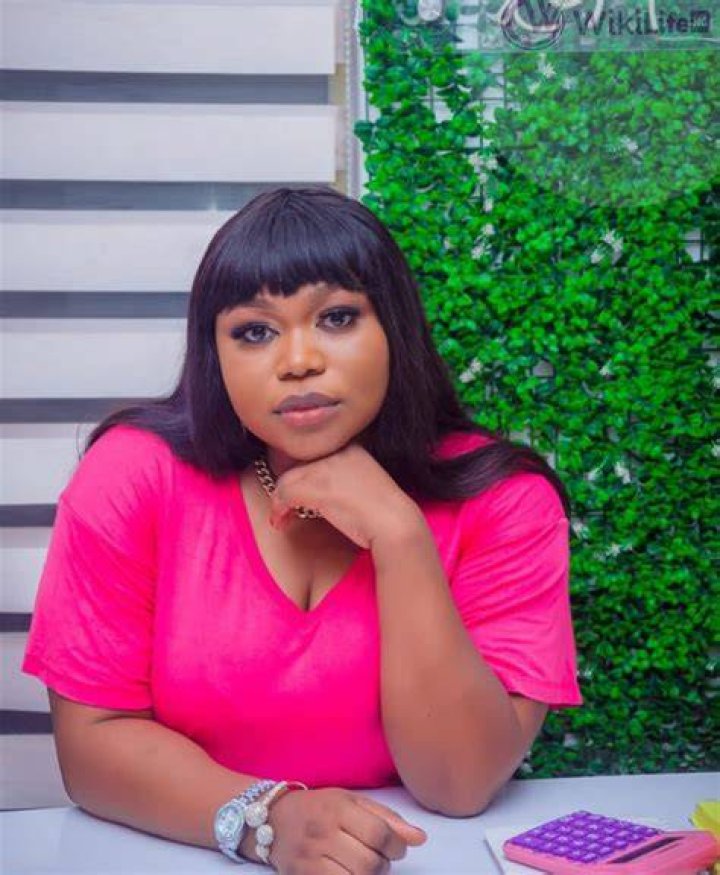 Ruth Kadiri ·