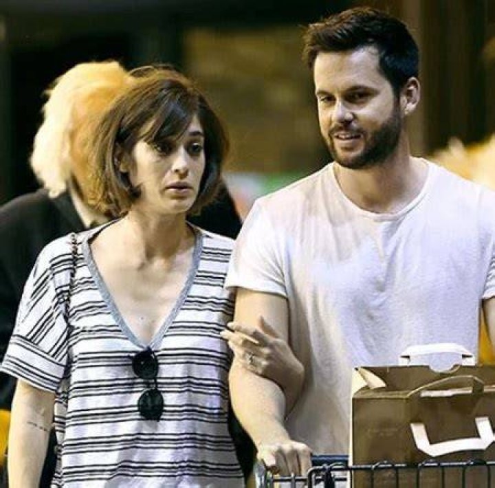 The Bridal, Tom Riley And Lizzy Caplan Are Sharing Beautiful Marital Bond Since September 2017. ·