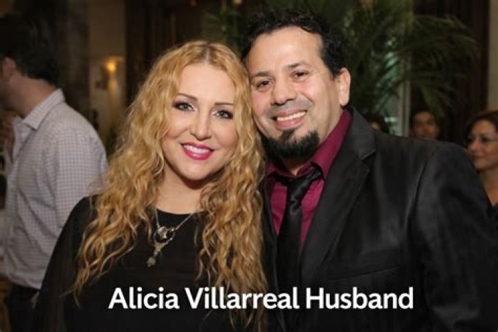 Unveiling The Story Behind Alicia Villarreal's Inspiring Marriage