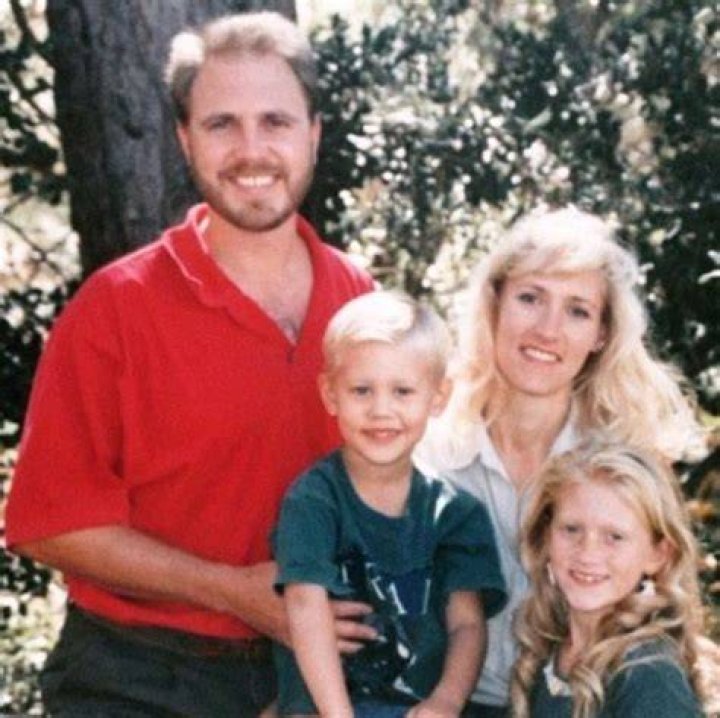 What happened to Austin Butler mother?