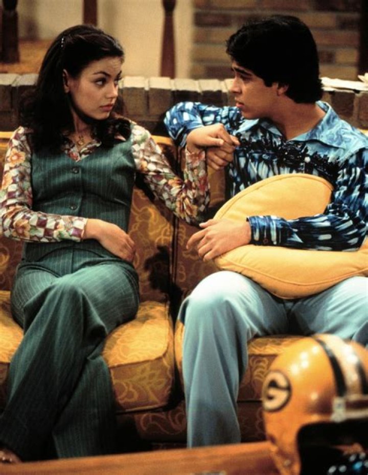 Who does Donna end up with in that 70s show? ·