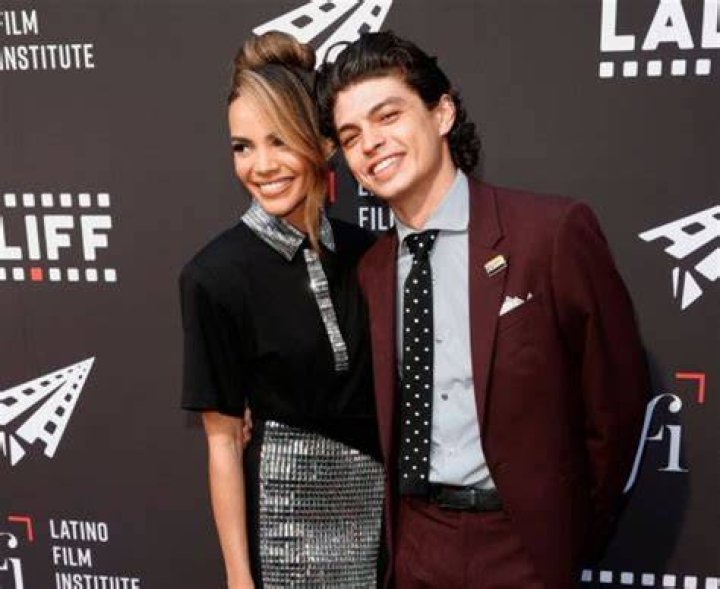 Who is Leslie Grace Dating Now ·