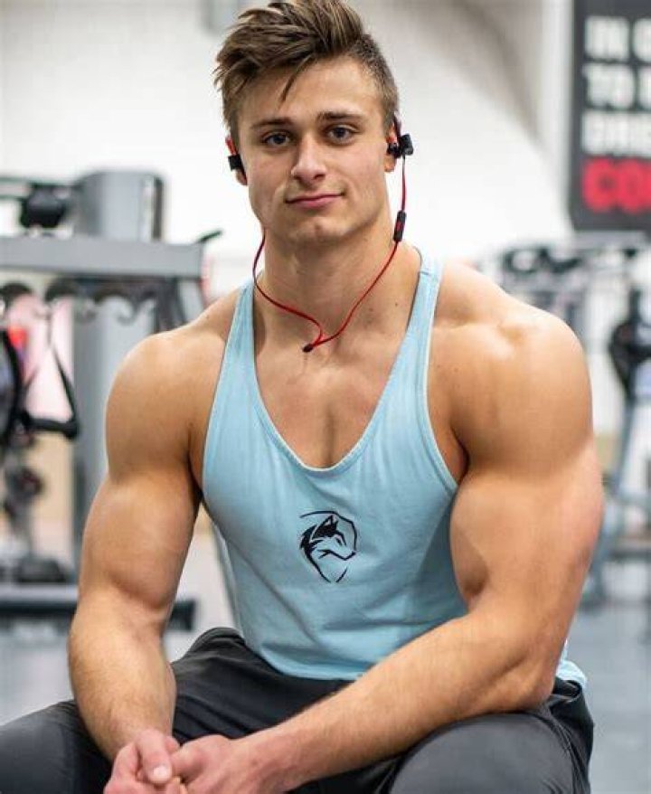 Who is Ryan Dengler Dating Now ·