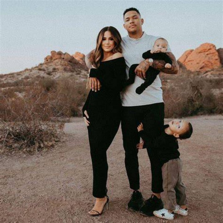 Who Is Taijuan Walkers Wife? Details On The Partner Of The Athlete